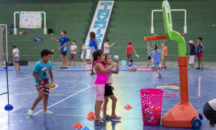 Florencio Varela - Un día de colonia en el Polideportivo Municipal “La Patriada"